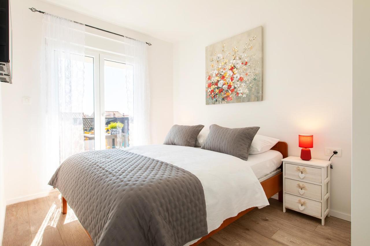 Sunny Island Apartment โตรกีร์ ภายนอก รูปภาพ